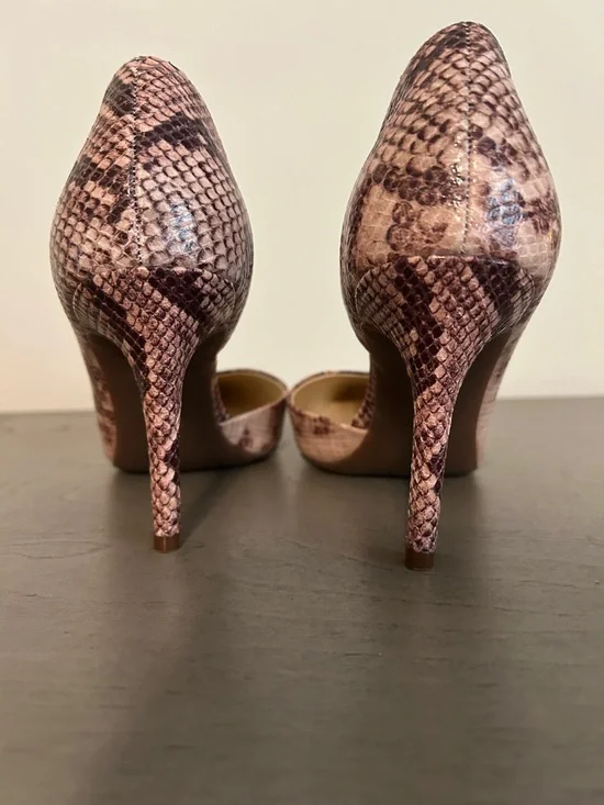 Jessica Simpson Textured Snake-Print Pointed Toe Stiletto Pumps - Picture 6 of 7